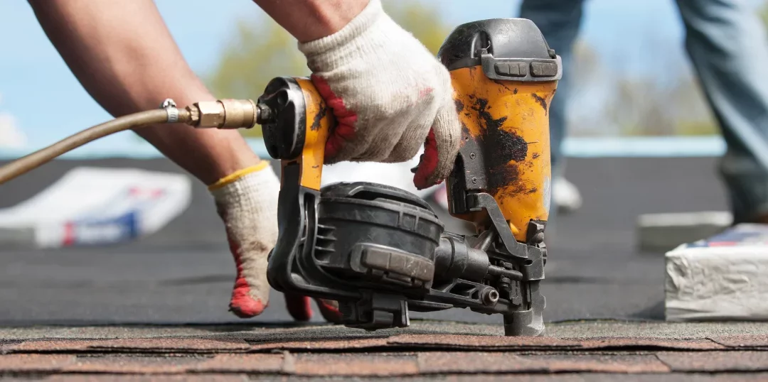 5 Tips On How To Hire A Roofer