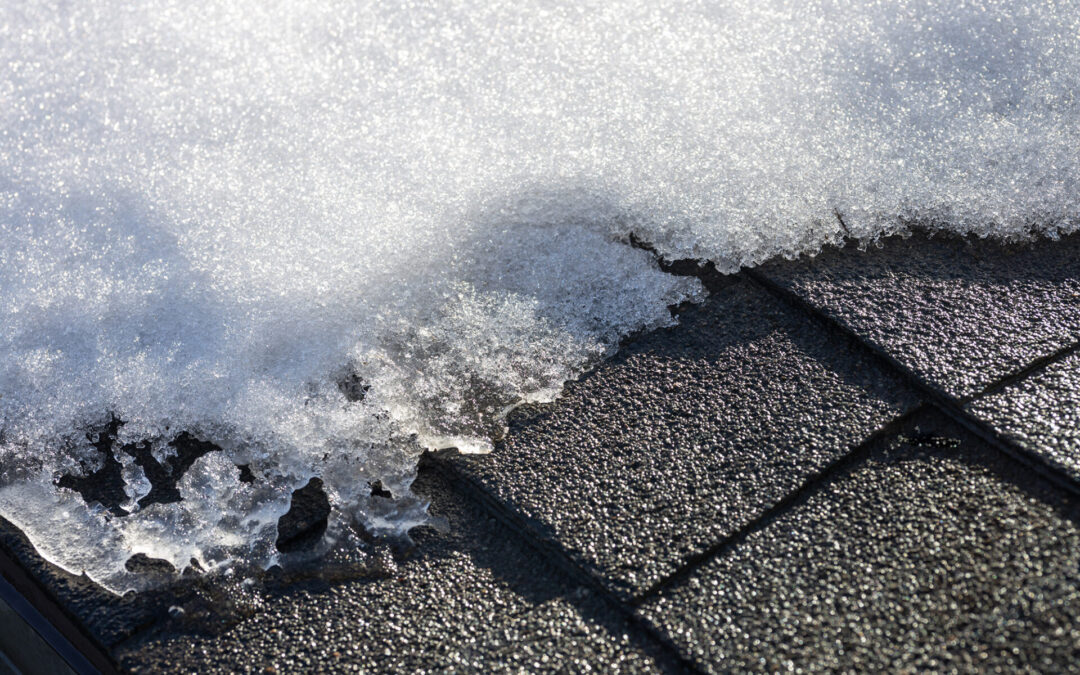 How Snow and Ice Can Damage Roofs