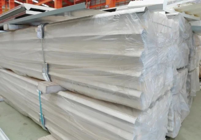 4 Factors Affecting Metal Roof Longevity 1024x459 4 Factors Affecting Metal Roof Longevity