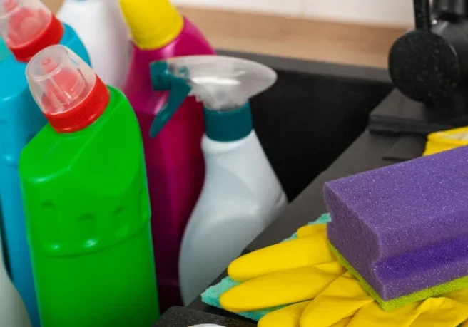 Prepare-a-Mild-Cleaning-Solution-Cleaning-Roof